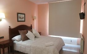 Hostal Restaurante Pacos